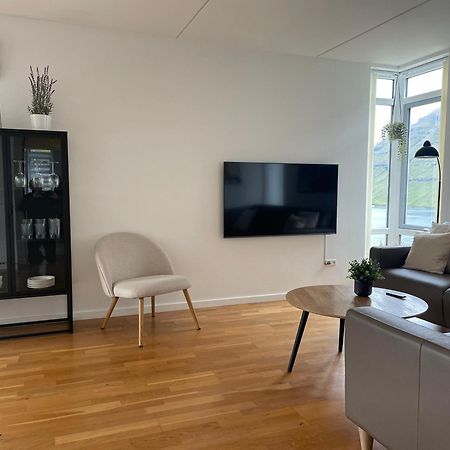 Unique Sea & Landscape View And Spacious Apartment Klaksvík 외부 사진