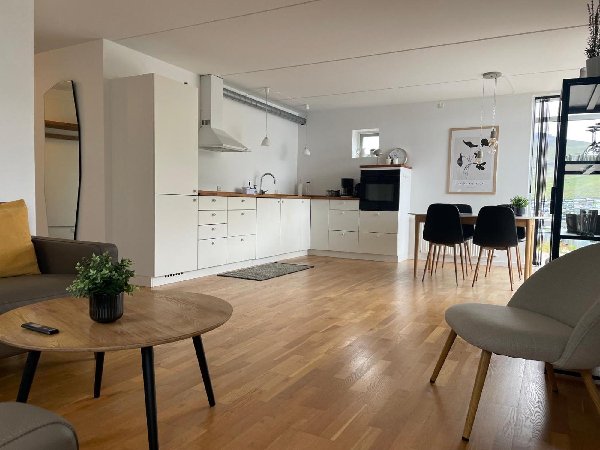 Unique Sea & Landscape View And Spacious Apartment Klaksvík 외부 사진